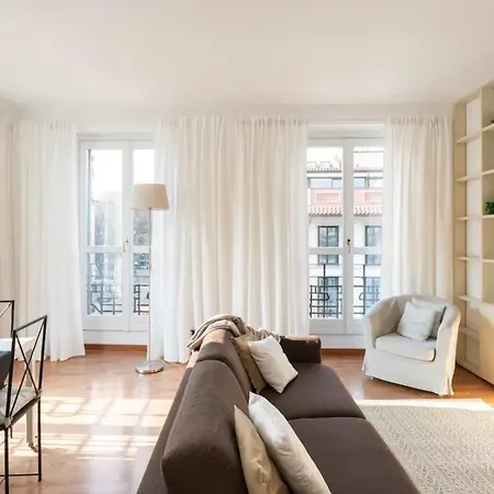 Fashion & Design @ Center Of - Duomo / Brera Apartment Milan